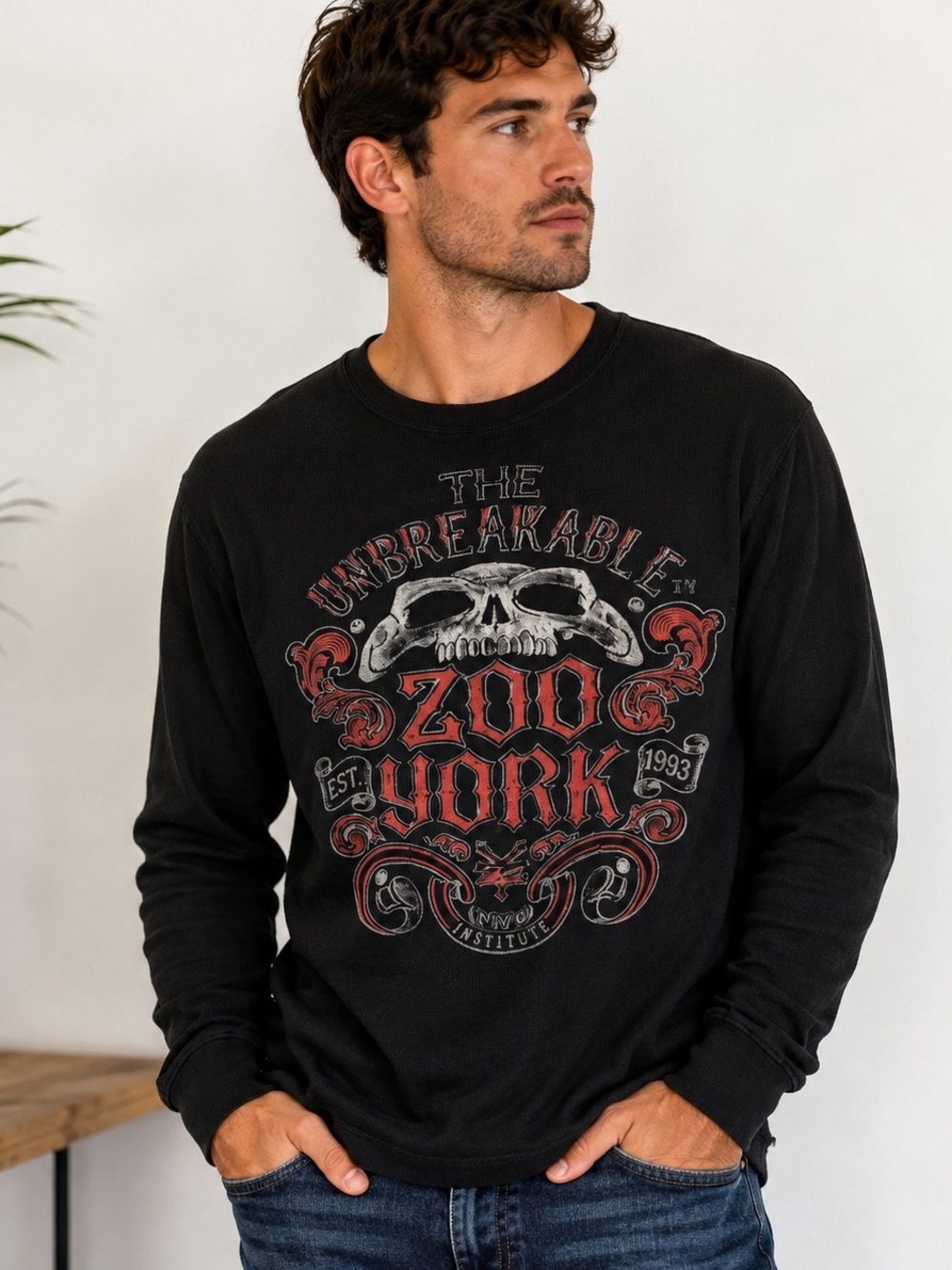Zoo York Men’s Black Skull Graphic Long Sleeve Cotton Tee M
